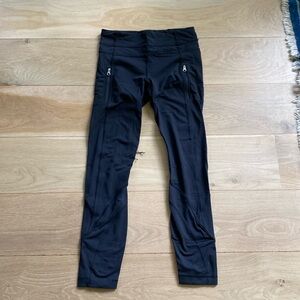 black lululemon leggings